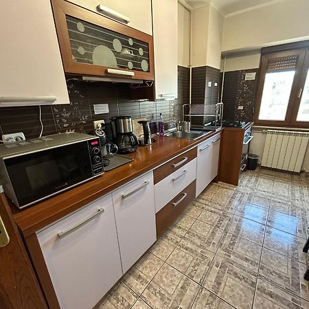 Apart. Premium Ultracentral, 3 Camere Loc Parcare. Ploieşti Esterno foto