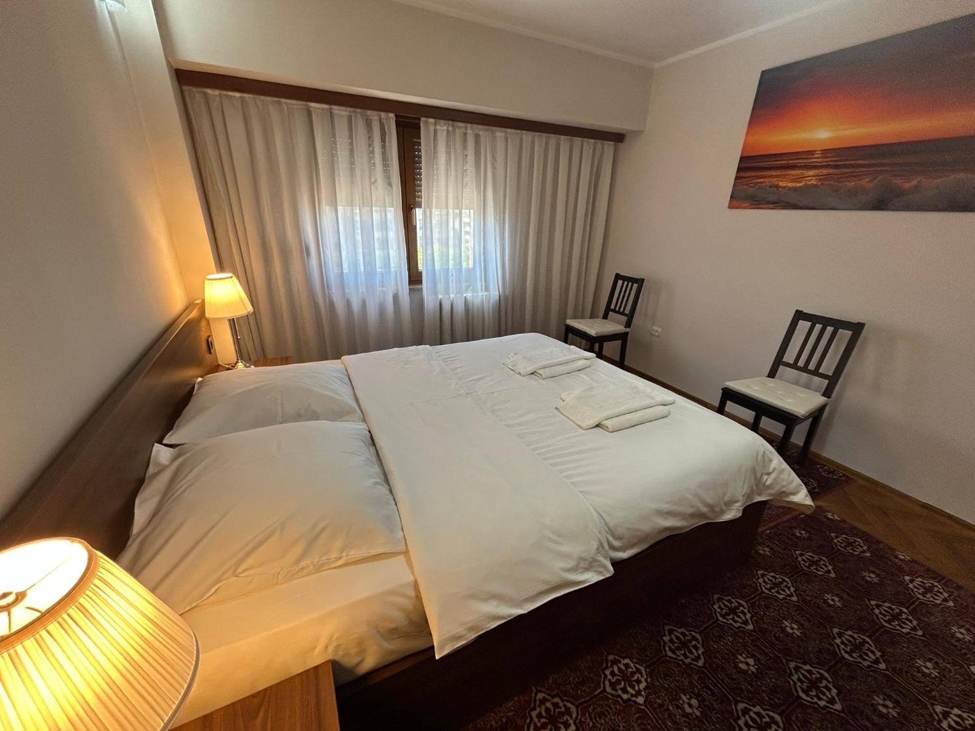 Apart. Premium Ultracentral, 3 Camere Loc Parcare. Ploieşti Esterno foto