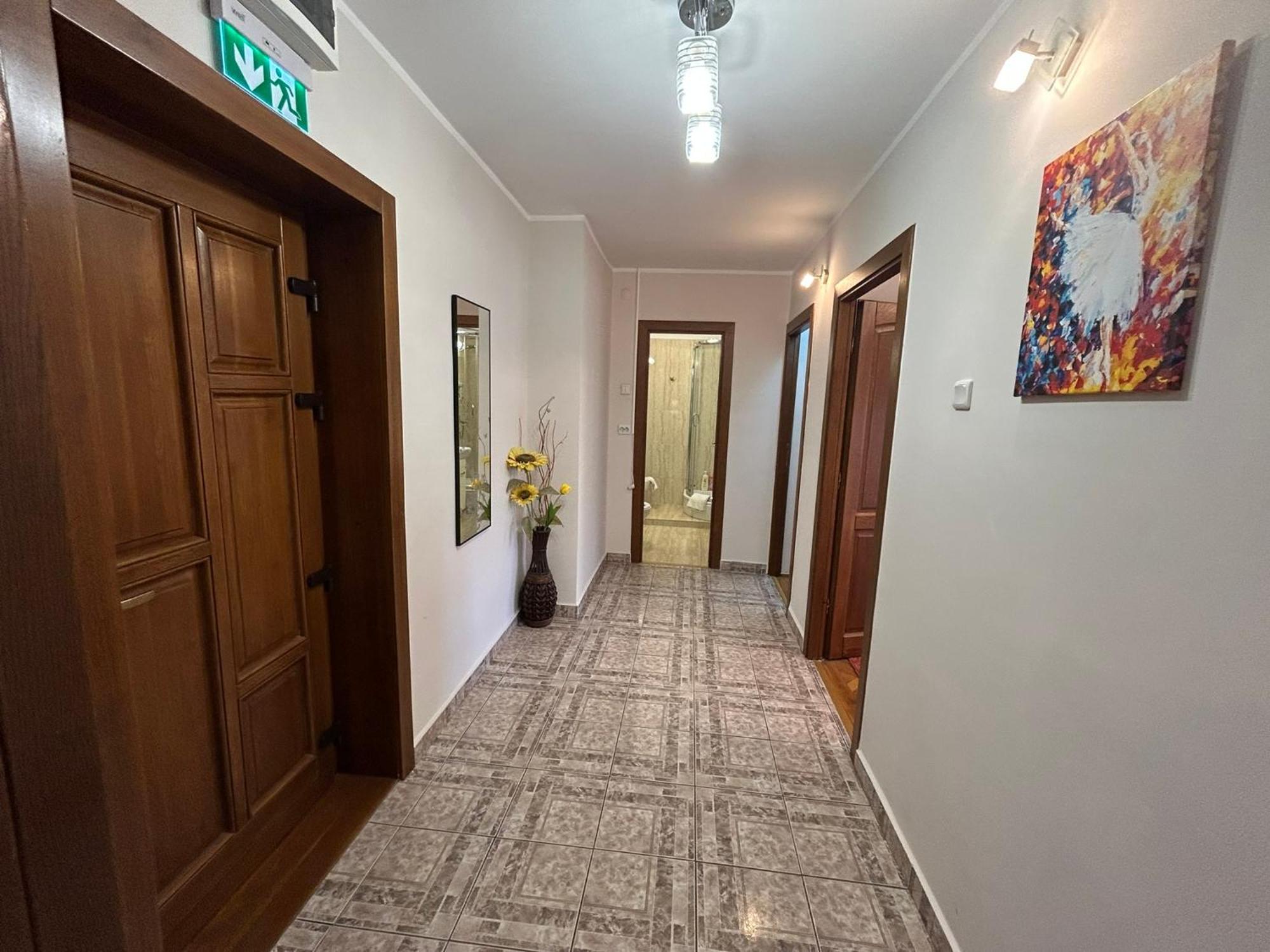 Apart. Premium Ultracentral, 3 Camere Loc Parcare. Ploieşti Esterno foto