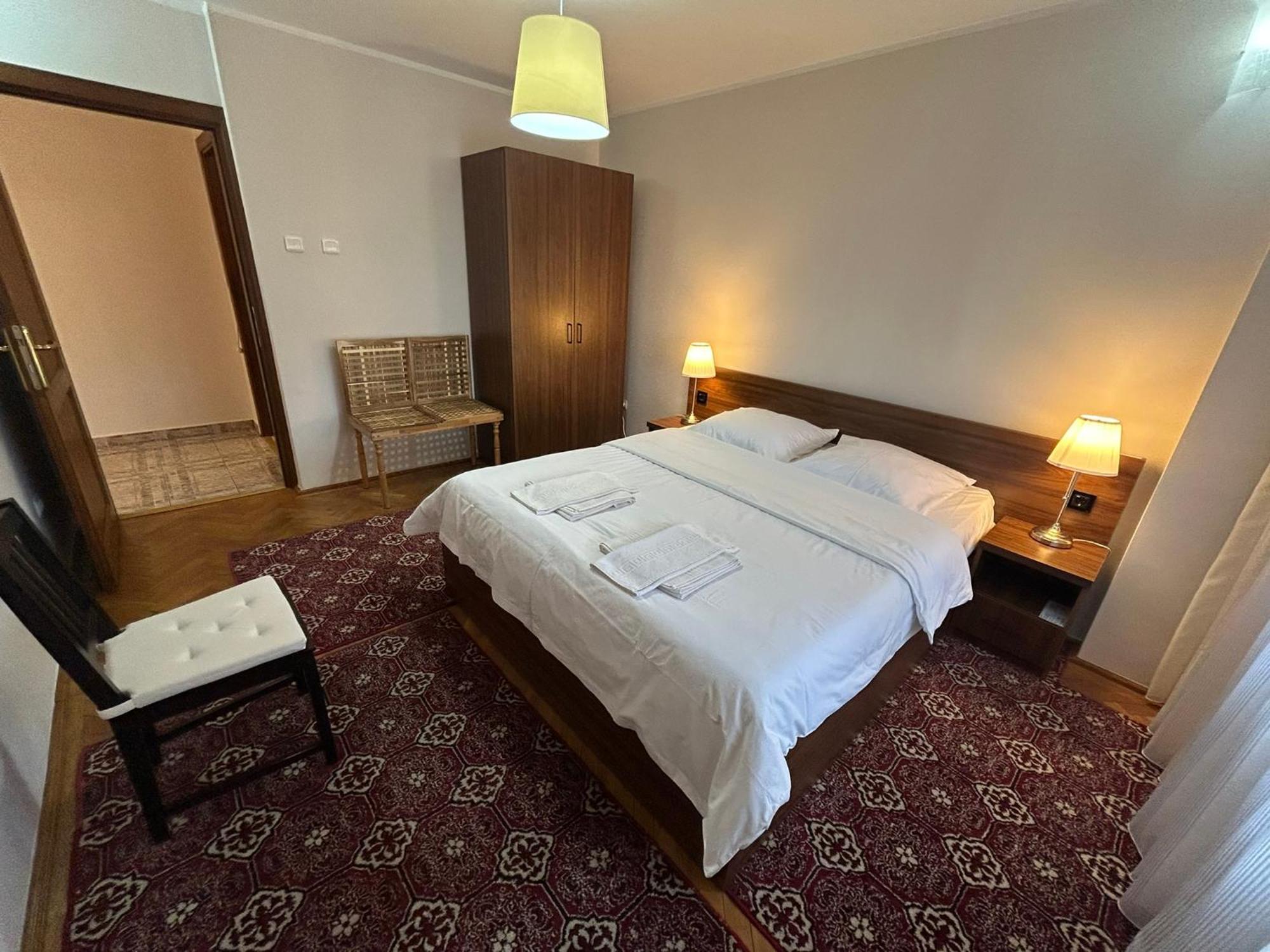 Apart. Premium Ultracentral, 3 Camere Loc Parcare. Ploieşti Esterno foto